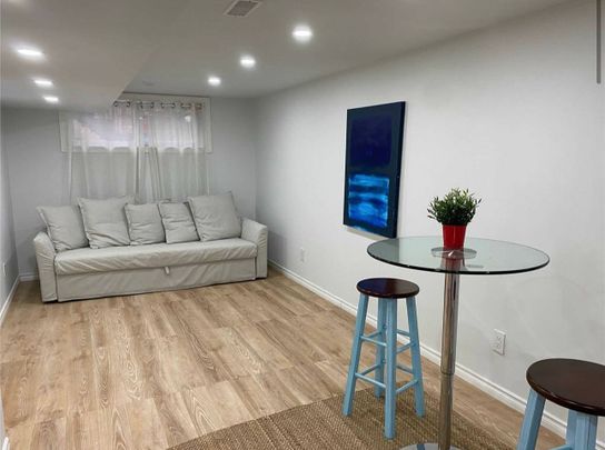 For Lease - 98 Avondale Avenue Unit# Lower, Toronto, Ontario - Photo 1