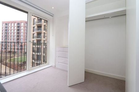 Room in a Shared House, Surrey Quays Road, SE16 - Photo 3