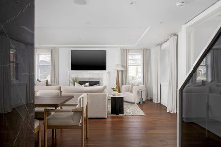 23 Douglas Dr, ON, CA, Toronto - Photo 3