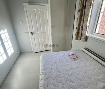 House to rent in Cork, Ballyphehane - Photo 3