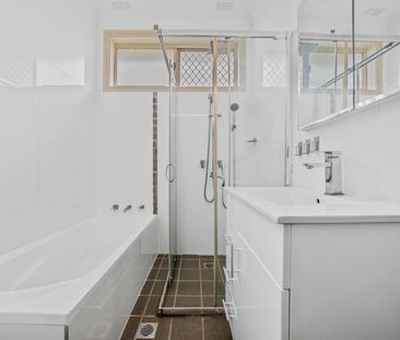 Neat And Tidy 3 Bedroom Family Home - Photo 5