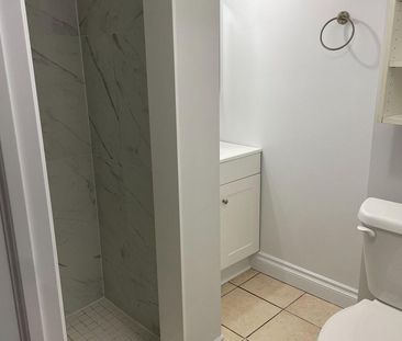 For Lease - 8 Thorncroft Crescent, Ajax, Ontario - Photo 4