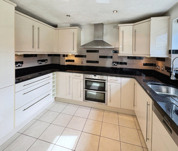 Turnpike Drive, Stratford-upon-Avon, CV37 - Photo 3