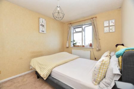 3 bedroom semi-detached house to rent - Photo 5