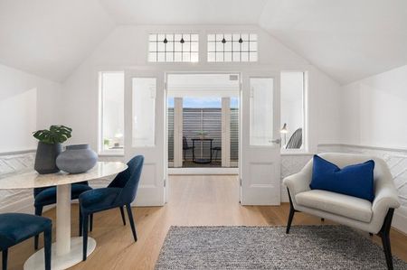 SUPER SPACIOUS, SUPER CONVENIENT! - Photo 5