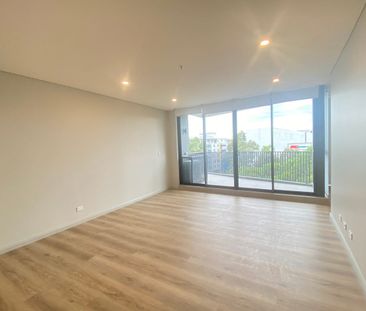 Modern Near-New Apartment | 2 Bedrooms + Study | Prime Rouse Hill L... - Photo 5