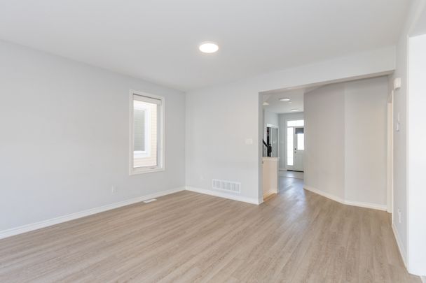 For Lease - 937 Shimmerton Circle, Kanata, Ontario - Photo 1