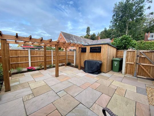 2 bedroom cottage to rent - Photo 1