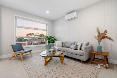 Coastal Elegance and Sophistication – 2 MASTER BEDROOMS - Photo 5