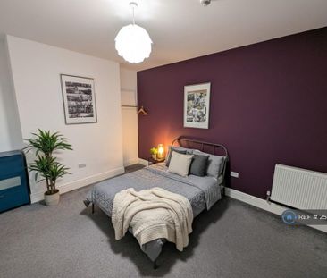 1 bedroom in a house share to rent - Photo 6