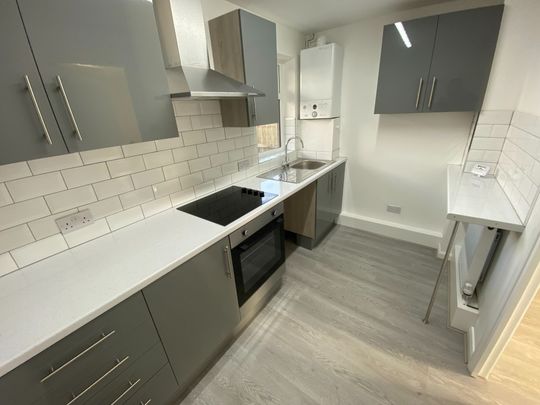 2 Bed Terraced House, Cockburn Close, LS11 - Photo 1