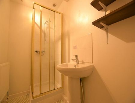 2 Bedroom Apartment To Let - Photo 2