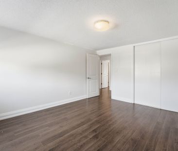 For Lease - 117 Cardinal Crescent Unit# Upper, Newmarket, Ontario - Photo 1