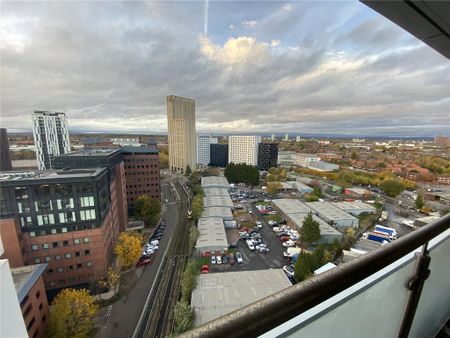 2 bedroom apartment to rent - Photo 2