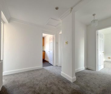 Hampton House, 34 Ware Road, Hertford - Photo 3