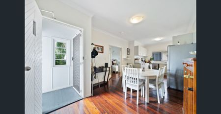 Convenience, Comfort & Space in a Prime Location - Photo 3