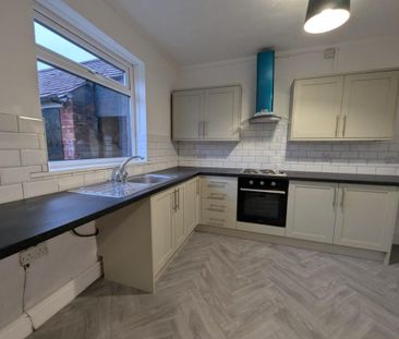 3 bedroom terraced house to rent - Photo 6