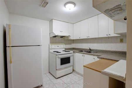 For Lease - 14 Angus Drive Unit# Lower, Toronto, Ontario - Photo 2