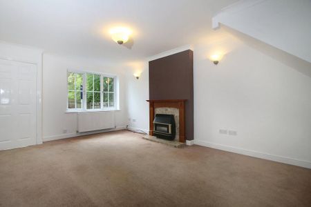 2 bedroom end of terrace house to rent - Photo 2