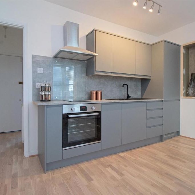 3 bedroom maisonette to rent - Photo 1