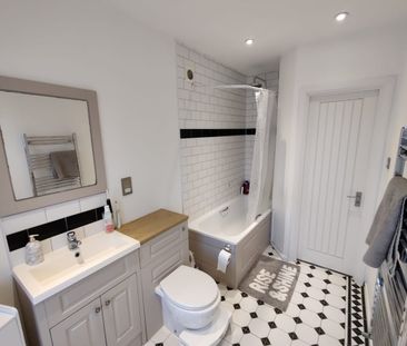 Room in a Shared Flat, Martell Road, SE21 - Photo 6