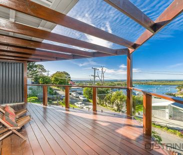 NEWLY RENOVATED DUPLEX WITH SUPERB VIEWS - Photo 3