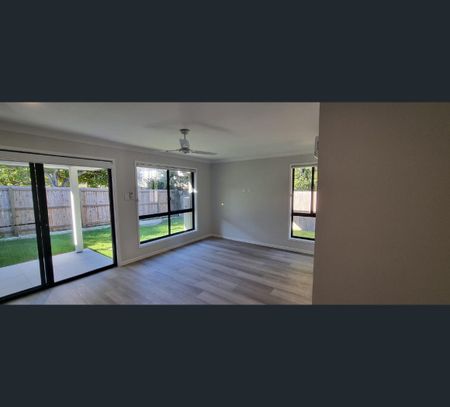 2/18 Elm Avenue, Woodridge, Qld 4114 - Photo 2