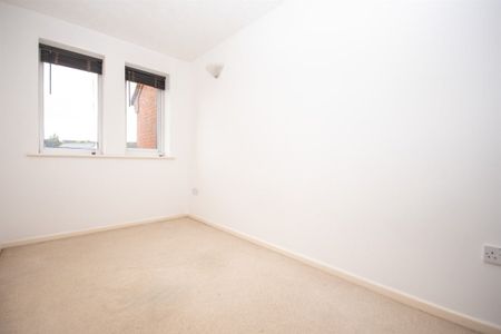 2 bedroom apartment - Photo 3