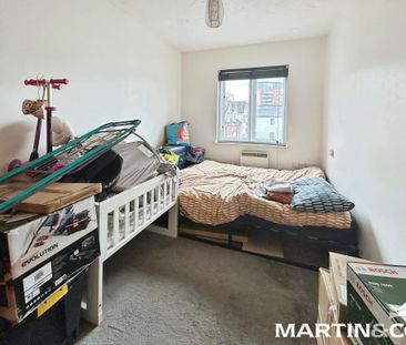 2 bedroom apartment to rent - Photo 4