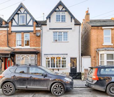 4 bedroom end of terrace house to rent - Photo 3