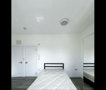 Studio Flat, South Hill Avenue, HA2 - Photo 3