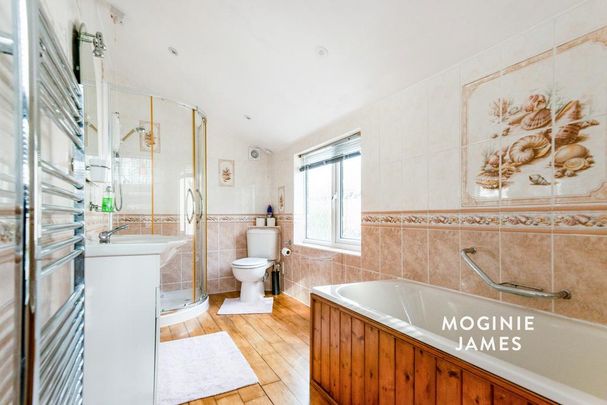 4 bedroom semi-detached house to rent - Photo 1