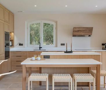 Maison à louer Valbonne - Village, Cote d'Azur, France10 000 EUR / ... - Photo 4