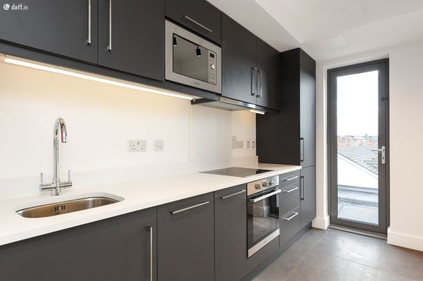 Apartment 2, 52 Richmond Street South, Dublin 2 - Photo 1