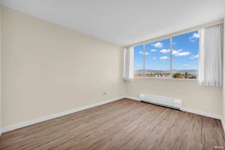 ED. HAMILTON — 1 Bed 1 Bath A - EDH - Photo 2