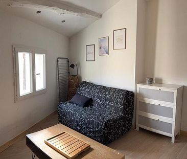 Location Appartement 1 pièce 21m² ROQUEVAIRE 13360 - Photo 1