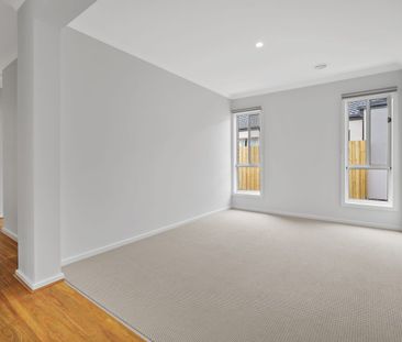 Stunning Home in Warralily - Photo 1