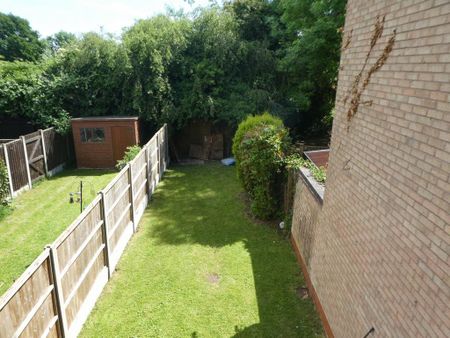 2 bedroom terraced house to rent - Photo 2