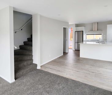 Wainuiomata Townhouse - Photo 5