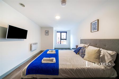 1 bedroom apartment to rent Apt 22 Roscoe Street, L1 - Photo 5