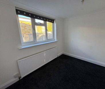 3 bedroom bungalow to rent - Photo 4