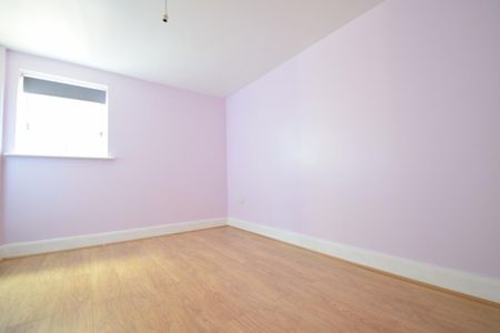 2 bedroom apartment - Photo 3