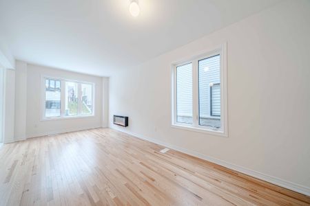 For Lease - 2057 Horace Duncan Crescent, Oshawa, Ontario - Photo 2