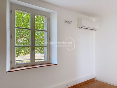 Appartement t2 en rez de jardin sur la commune de Berre L'étang, - Photo 2