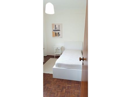 Rua Padre Francisco Álvares, Lisbon, Lisbon 1500-478 - Photo 3