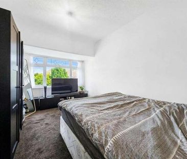 Chatsworth Drive, Enfield, EN1 - Photo 5