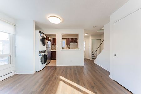 For Lease - 22 Hazelglen Court Unit# Upper level, Brampton, Ontario - Photo 2