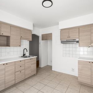 3½ Rénové Et Lumineux à Lasalle - Photo 2