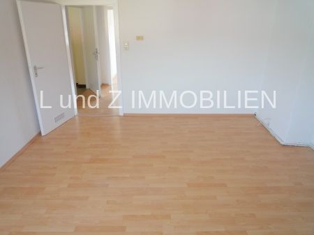 * Berufstätige oder Studenten willkommen * 2 Zimmer Wohnung großer Balkon. - Photo 3