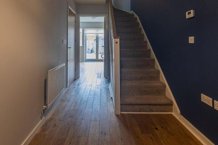 3 bedroom terraced house to rent - Photo 2